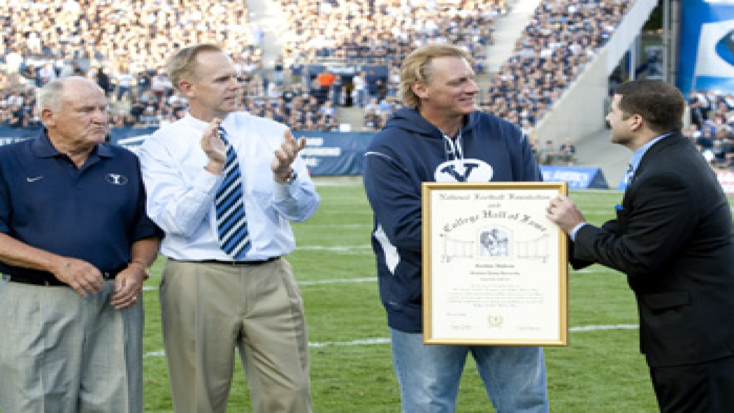 BYU Cougars to induct Jim McMahon into Hall of Fame, retire jersey