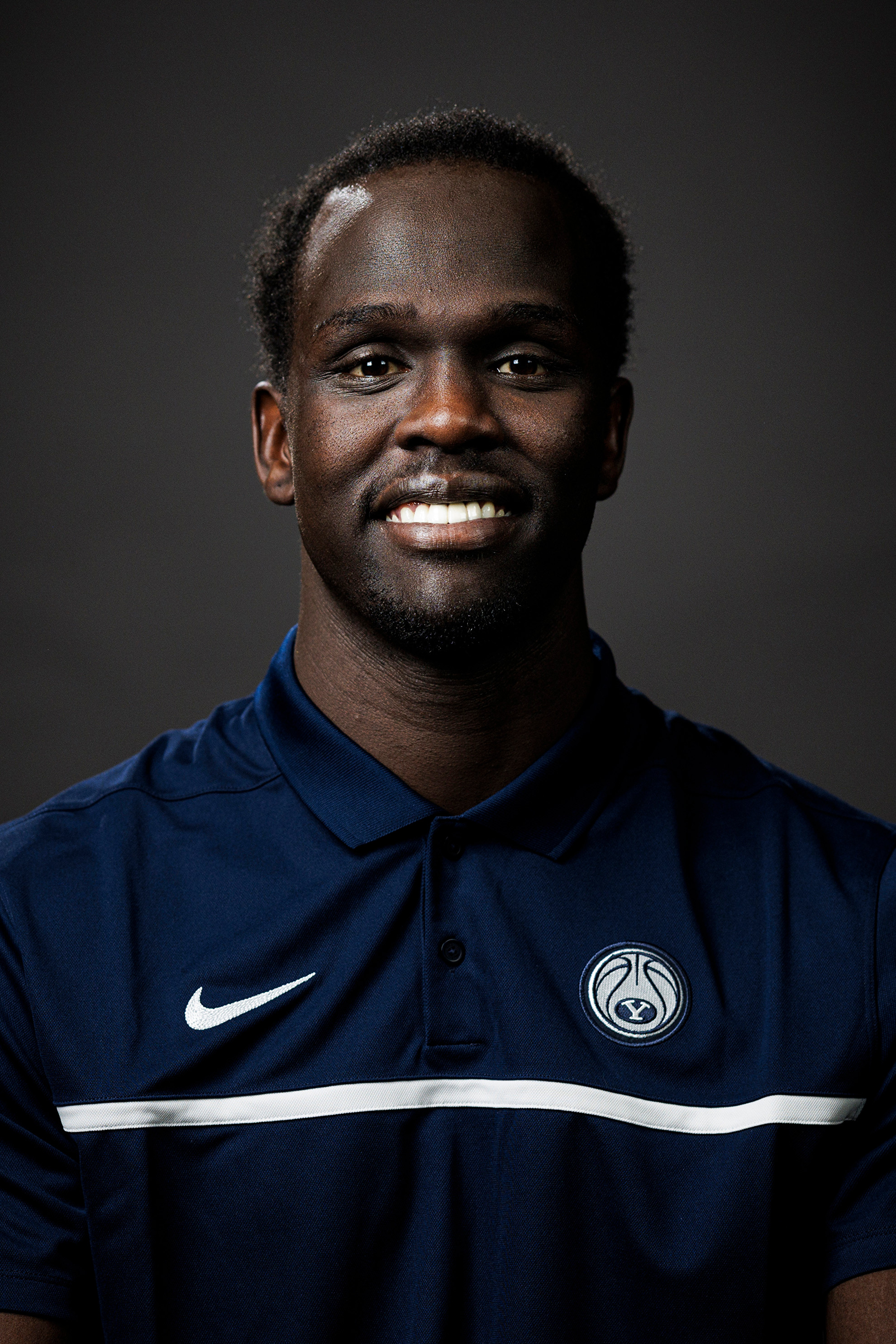 This is kind of weird the profile pictures of the basketball team look