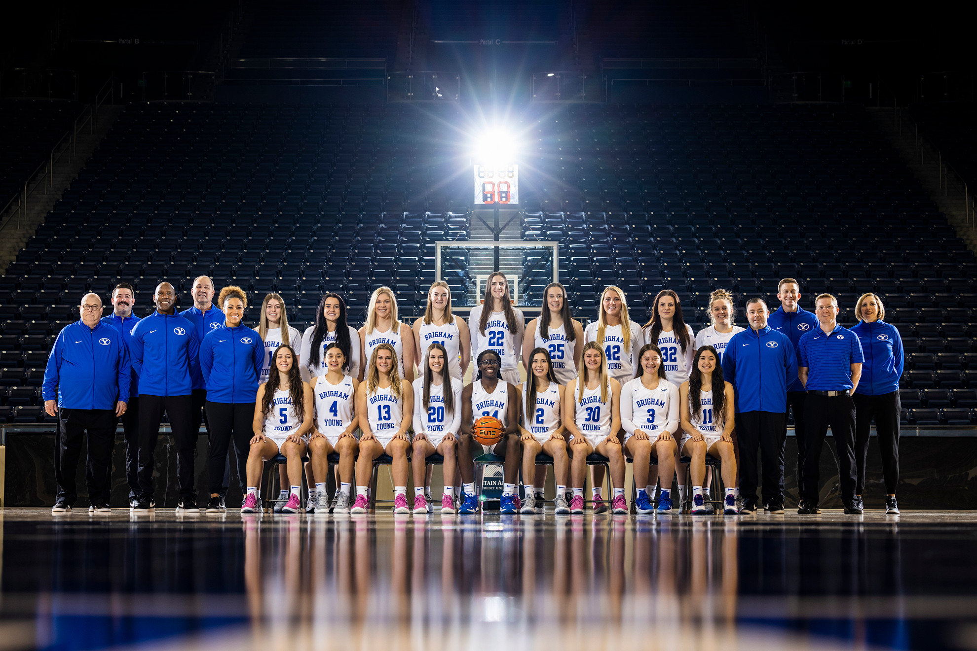2021-22.jpg Women's Basketball 2021-2022