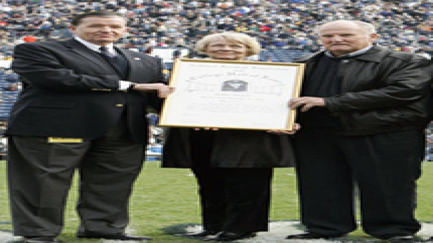 Jack Tatum (2004) - Hall of Fame - National Football Foundation