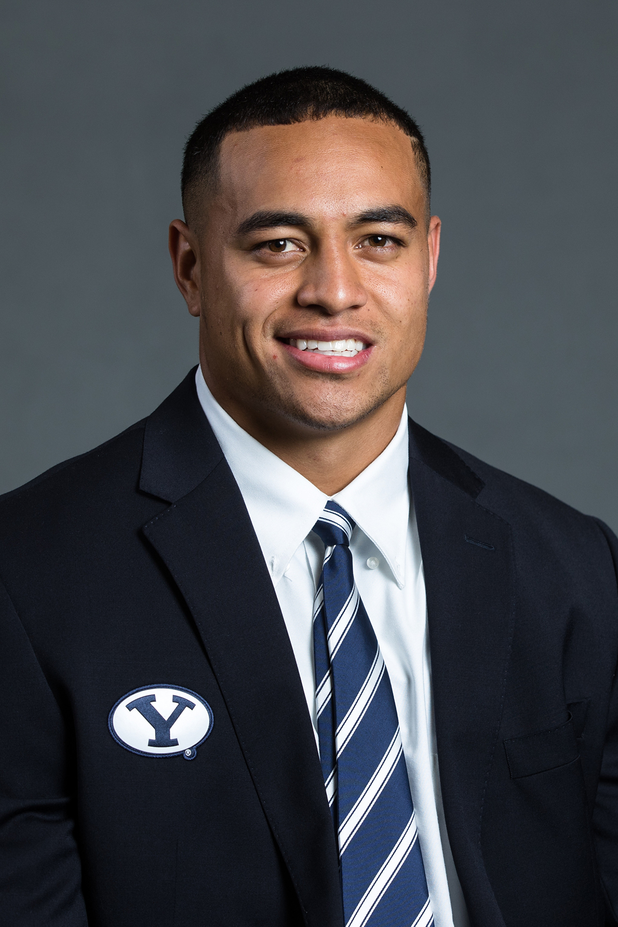 Sione Takitaki - Football 2018 - BYU Athletics - Official Athletics Website  - BYU Cougars